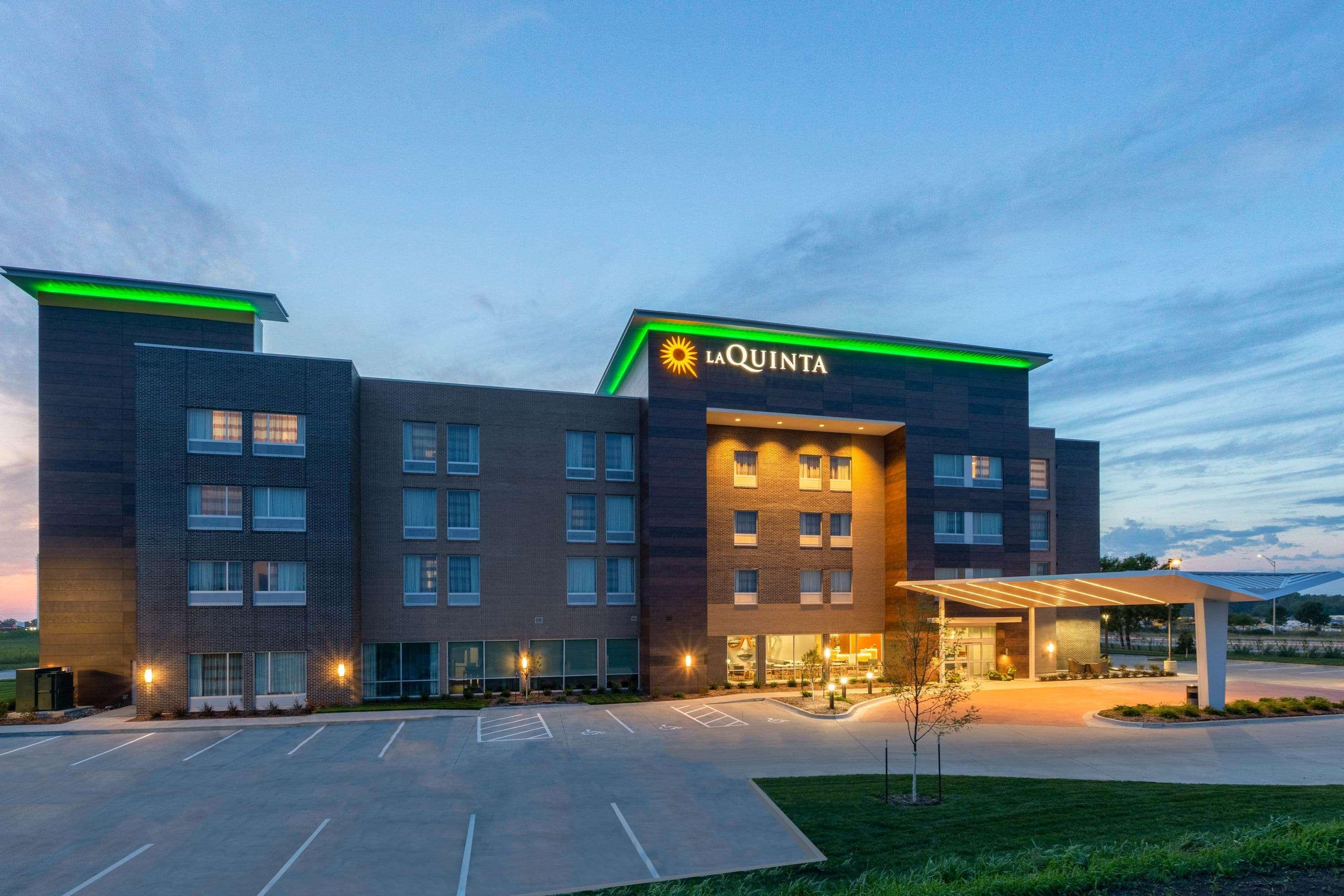 Hotel La Quinta By Wyndham Altoona Des Moines Exterior foto